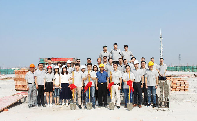 喜訊！百聯(lián)新建廠房建筑主體今日封頂！